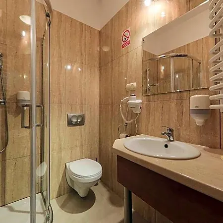 Hotel Laziska 3*