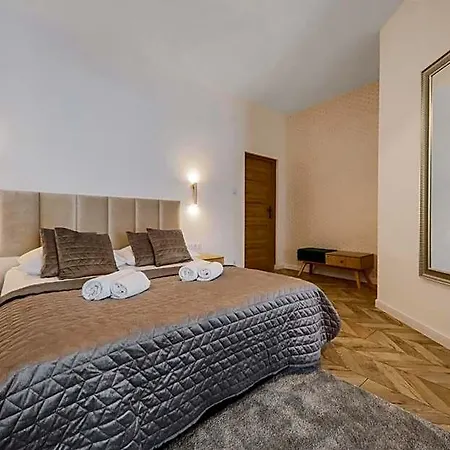 Laziska 3* Czchow