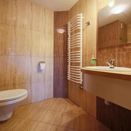 Hotel Laziska 3*
